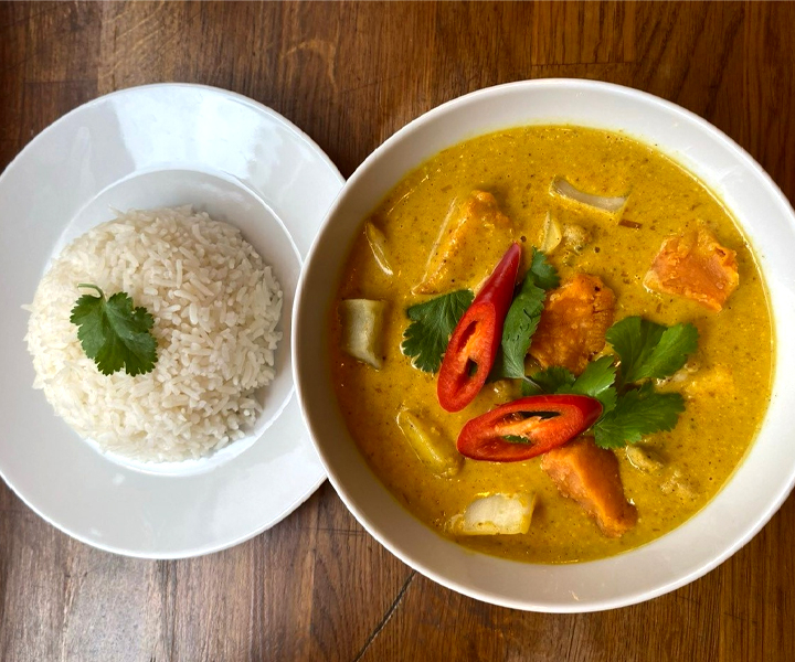CHICKEN CURRY RICE